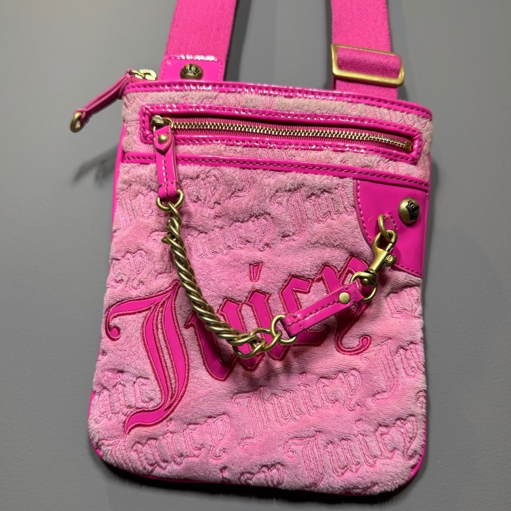 RARE 2009 Juicy Couture Velour Crossbody Messenger Bag Pink Y2K Purse Barbiecore